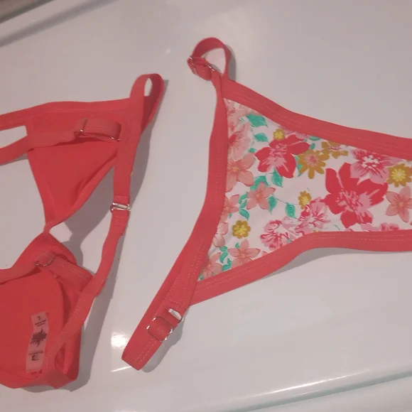 TiniBikini Coral Floral Bikini Set - Picture 2 of 12